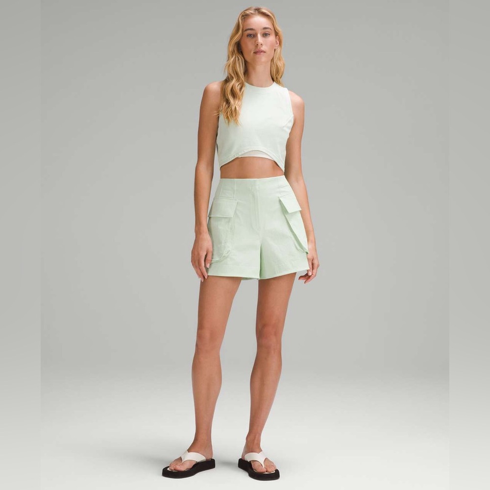 Lululemon Relaxed Fit SHR Cargo Short 4”